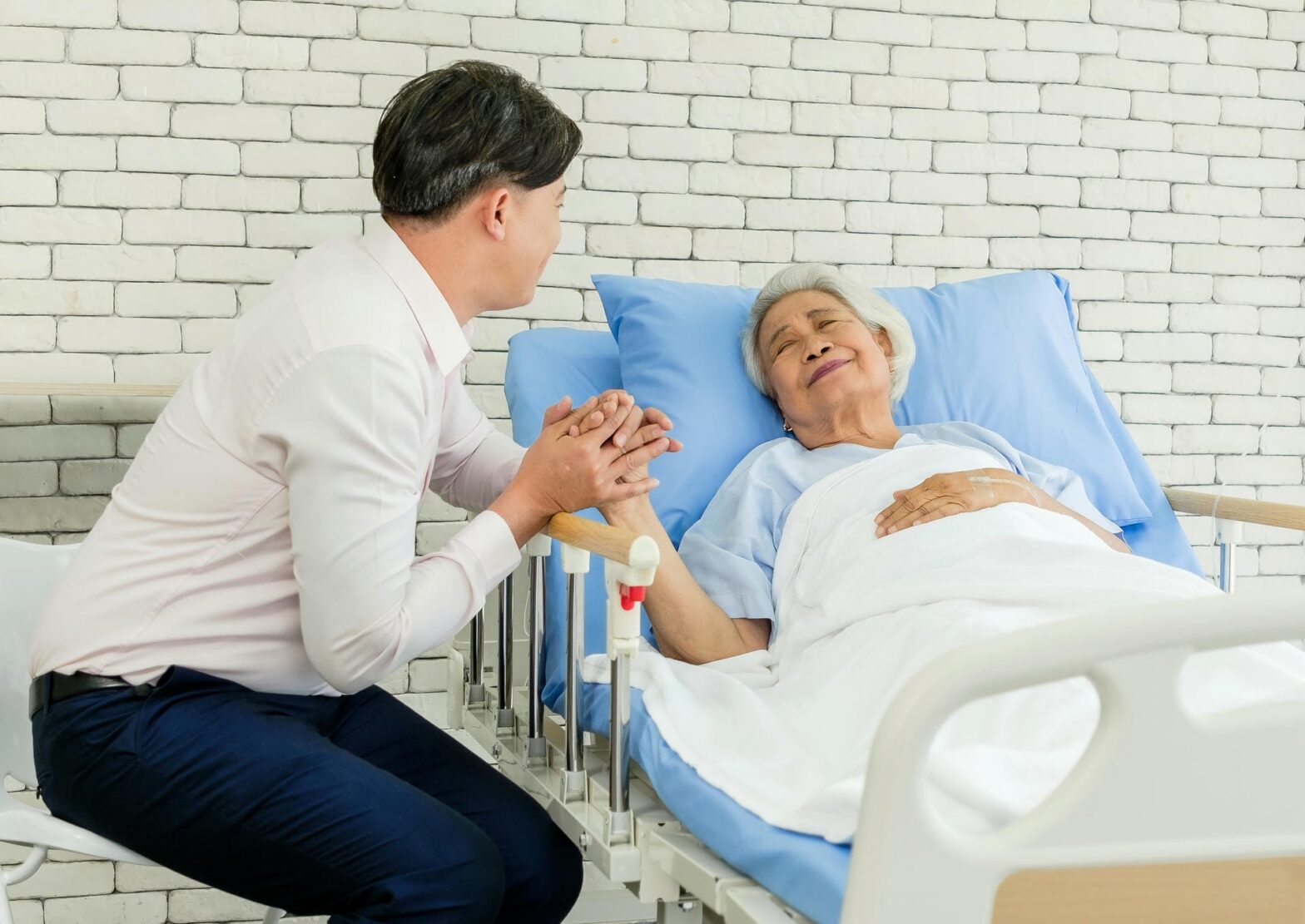 Recovering Near White Plains Hospital: What Families Should Know About Rehab