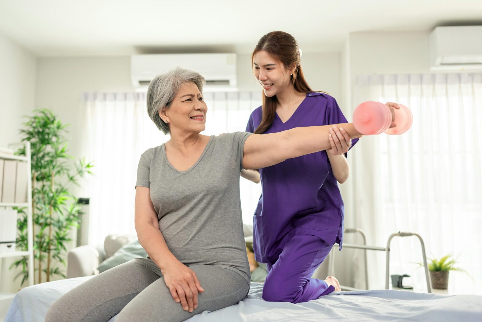 Pain, Mobility, and Rehab: Helping Seniors Return to Daily Activities