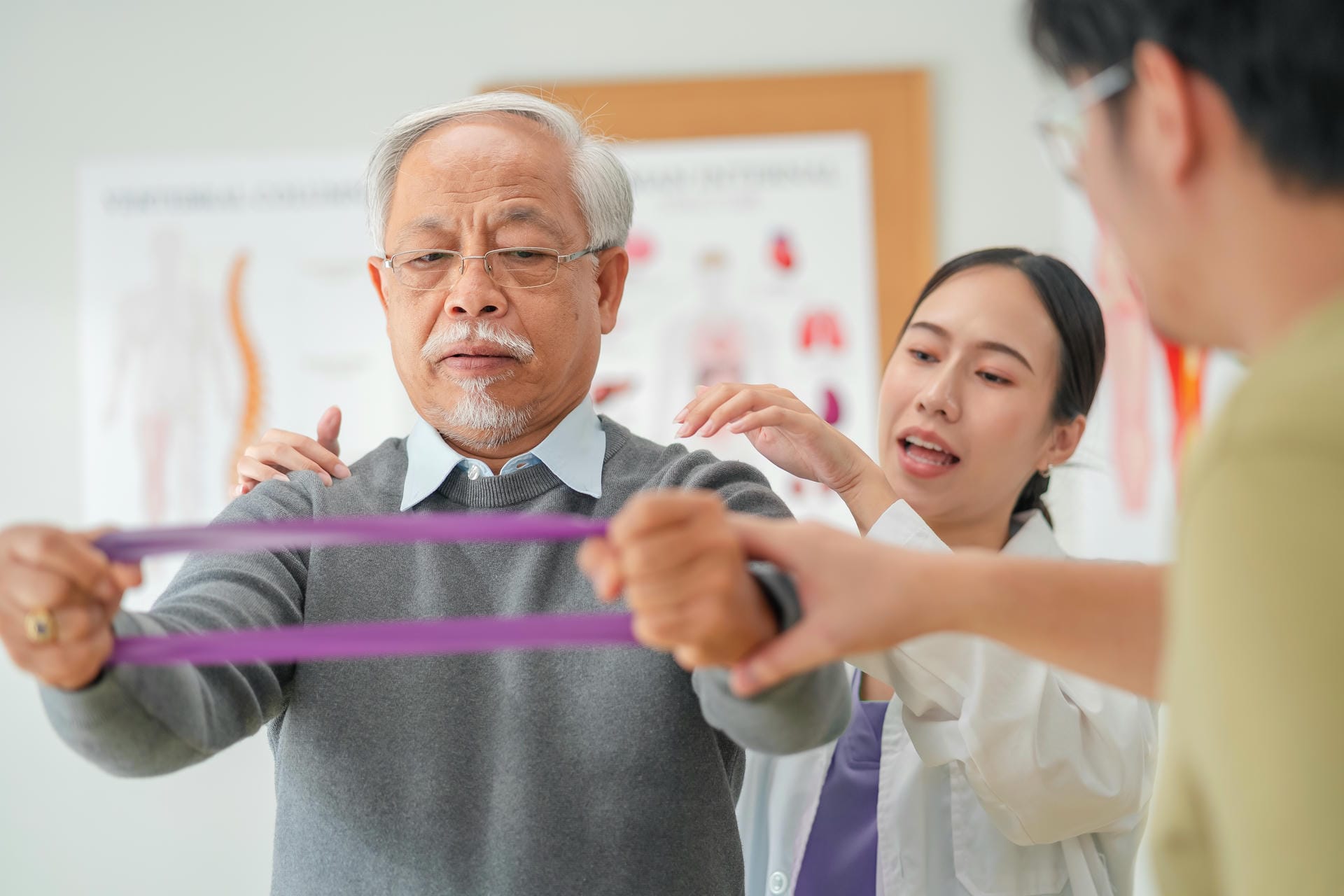 Stroke Recovery Routine: Why Structure Matters in Senior Rehab